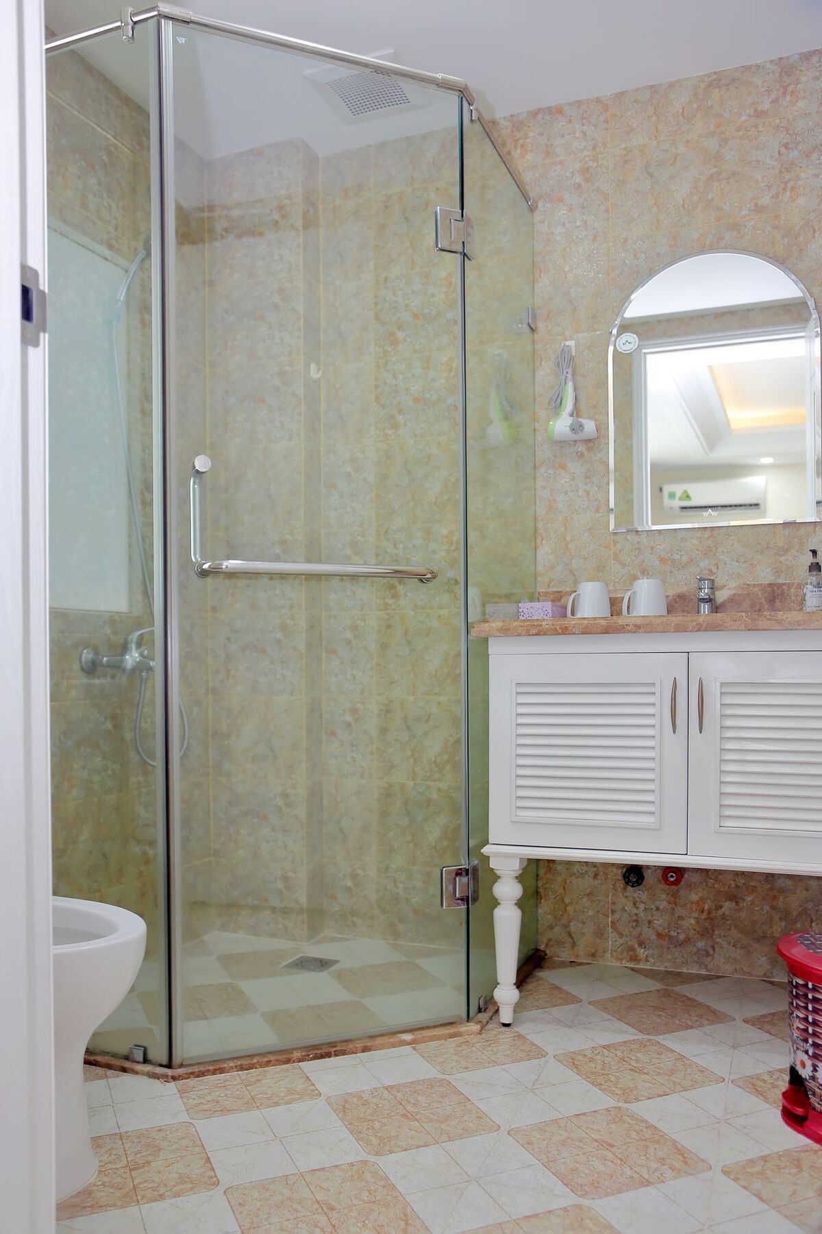 Khách sạn In Saigon - Phu My Hung 2*